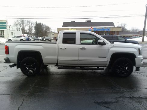 Used 2017 GMC Sierra 1500 SLE image 6