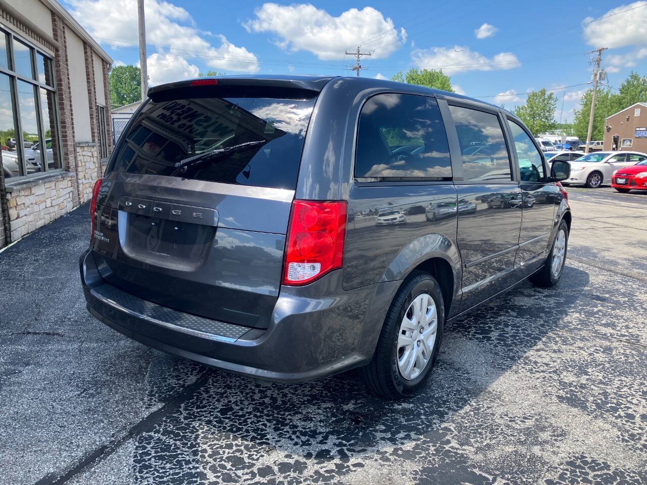 Used 2017 Dodge Grand Caravan SE w/ Power Window Group FWD image 3