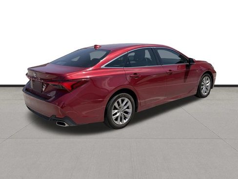 Used 2021 Toyota Avalon XLE FWD image 5