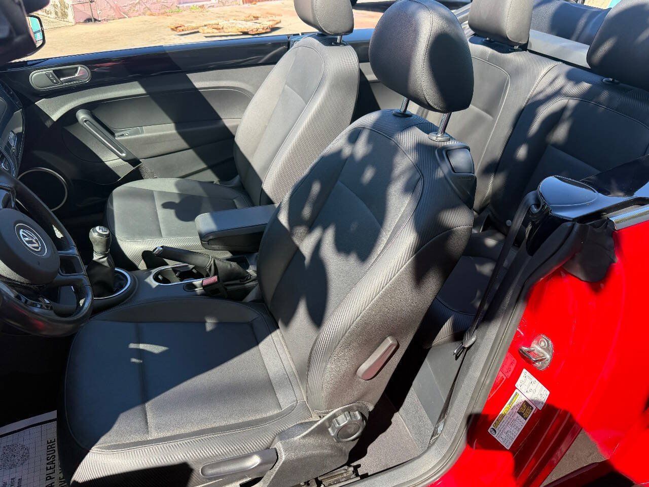 Used 2013 Volkswagen Beetle 2.0T FWD image 7