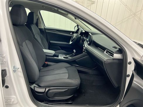 Used 2023 Kia K5 LXS image 21