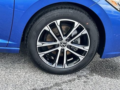 Used 2024 Volkswagen Jetta Sport FWD image 9