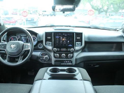 Used 2026 RAM 1500 Express AWD/4WD image 16