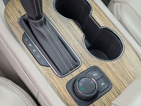 Used 2019 GMC Acadia Denali w/ Technology Package image 16