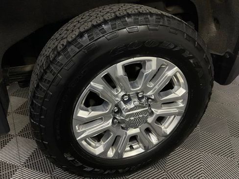 Used 2023 GMC Sierra 2500 Denali w/ Denali Ultimate Package image 50