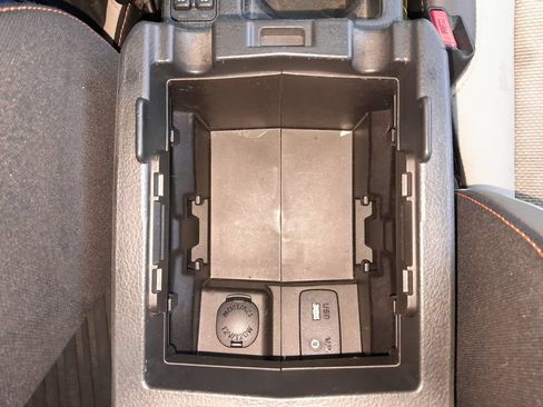 Used 2016 Subaru Crosstrek 2.0i Premium w/ Moonroof Package AWD/4WD image 28
