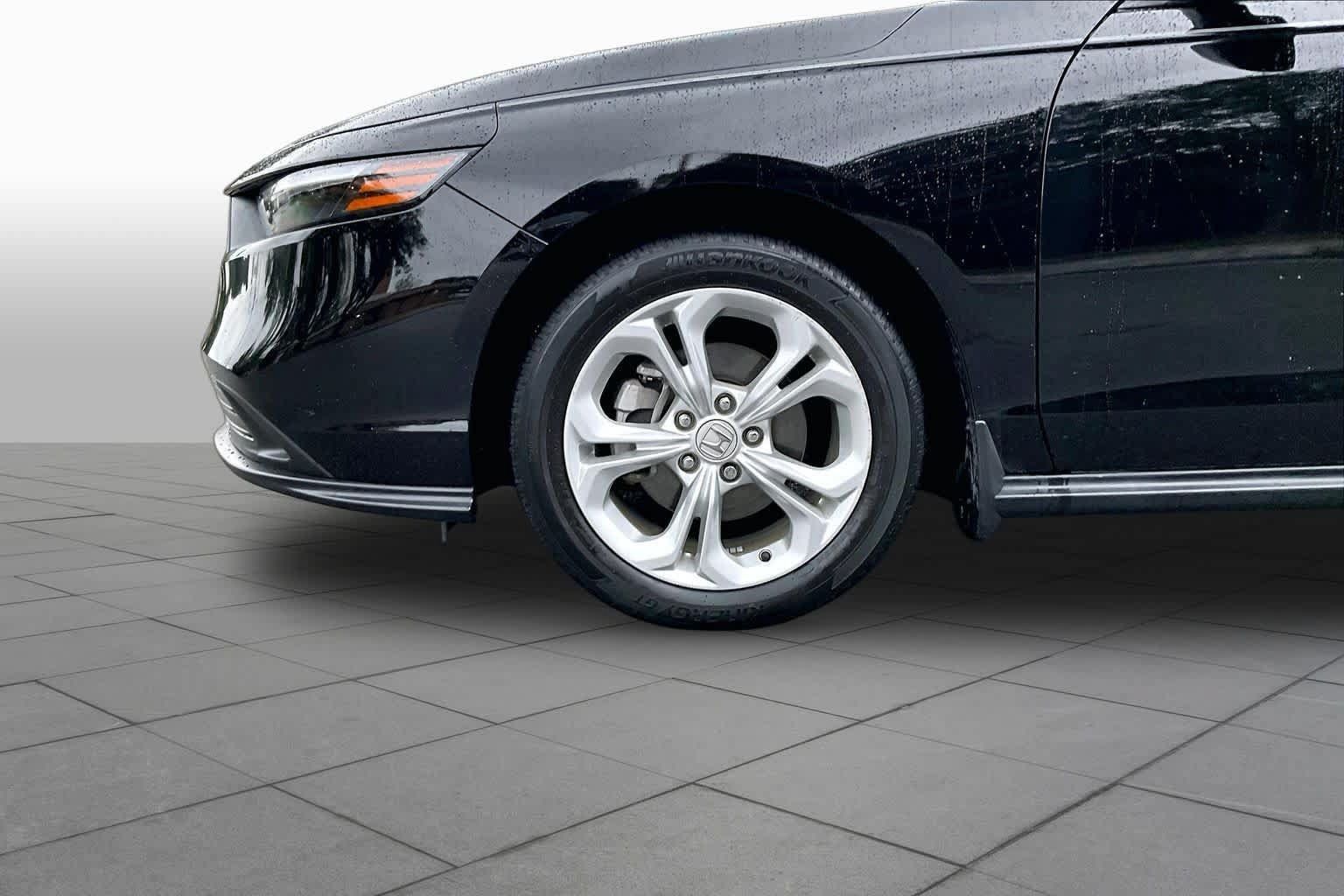 Used 2023 Honda Accord LX image 10