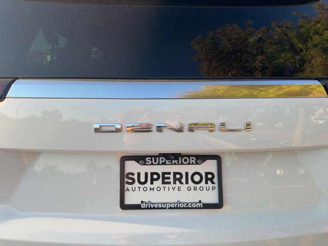 Used 2025 GMC Yukon XL Denali AWD/4WD image 31