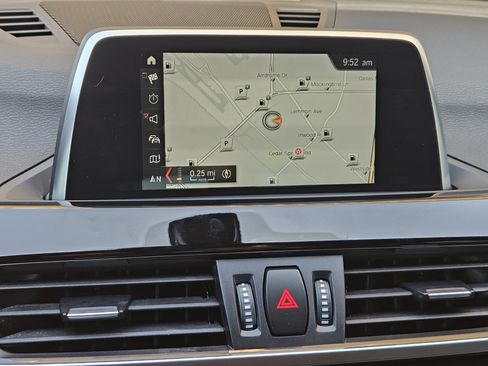 Used 2018 BMW X1 sDrive28i FWD image 15