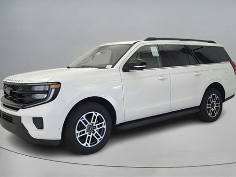 New 2025 Ford Expedition Max Active image 3