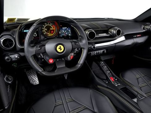 Certified 2022 Ferrari 812 GTS RWD image 5