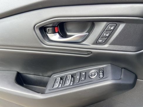 Used 2023 Honda Accord EX-L image 46