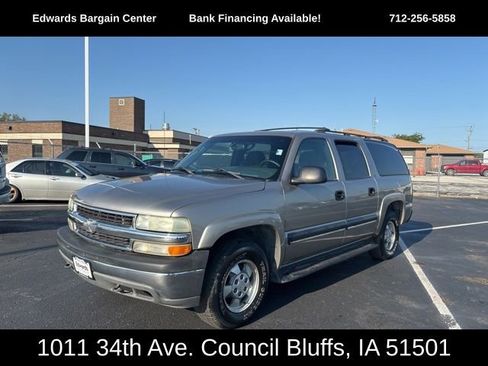 Used 2002 Chevrolet Suburban LS image 4