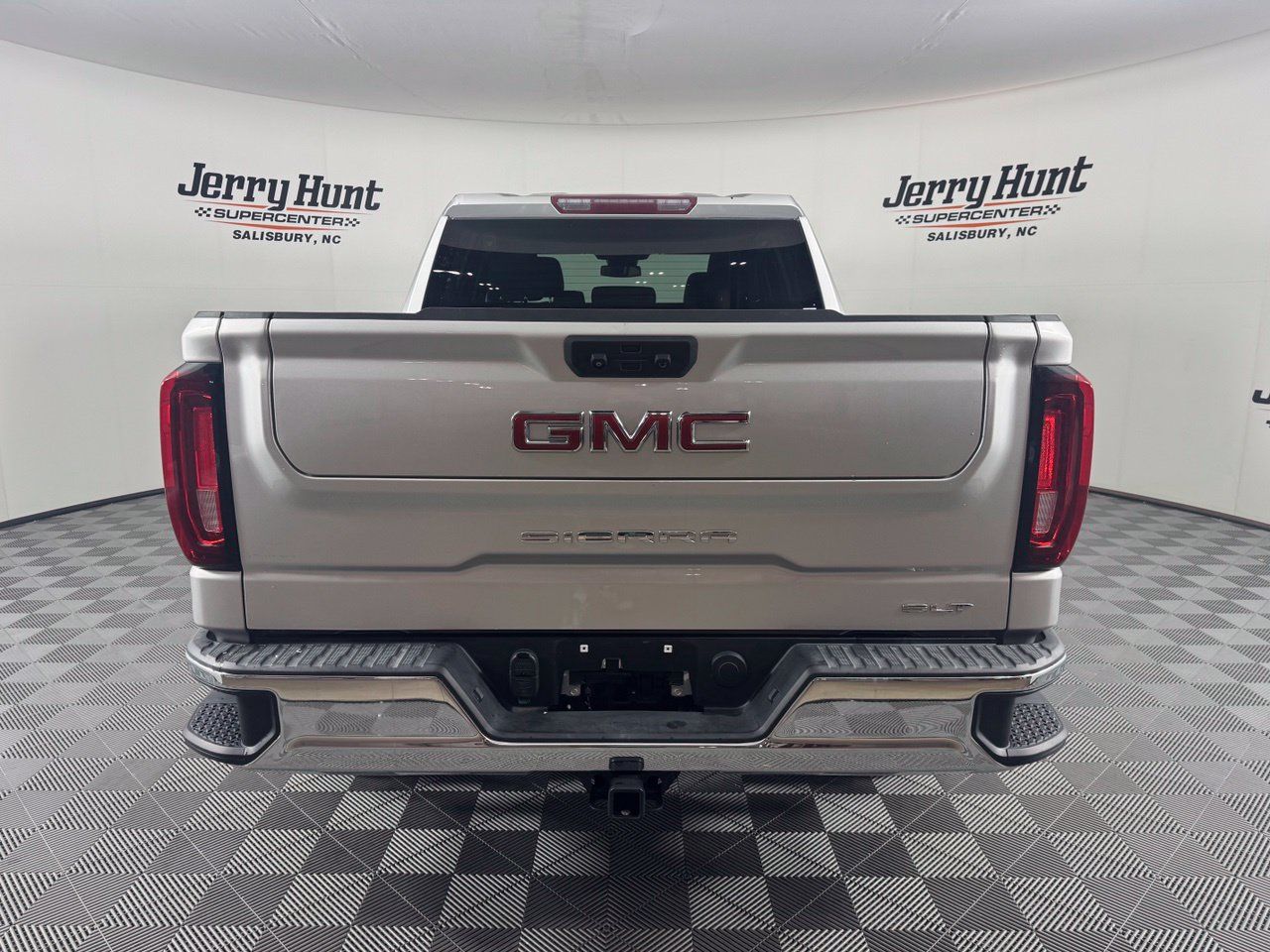 Used 2022 GMC Sierra 1500 SLT w/ LPO, GMC Protection Package AWD/4WD image 7