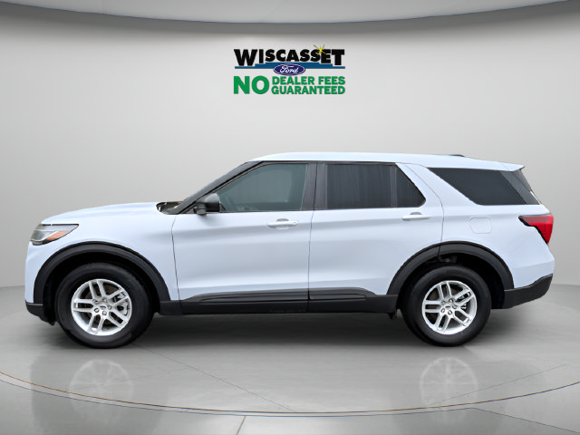 Used 2026 Ford Explorer Active AWD/4WD image 2