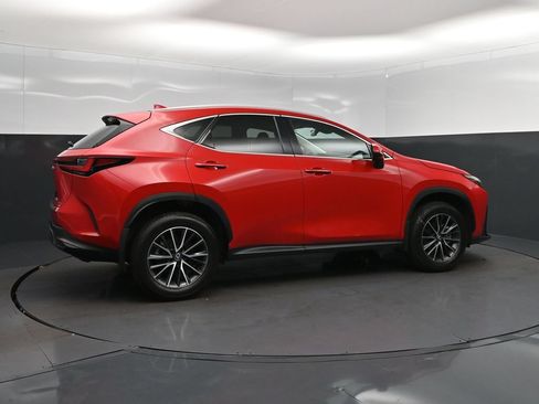 Used 2024 Lexus NX 250 FWD w/ Towing Package (2000 Lbs) image 8