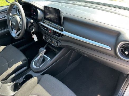 Certified 2024 Kia Forte LXS image 27