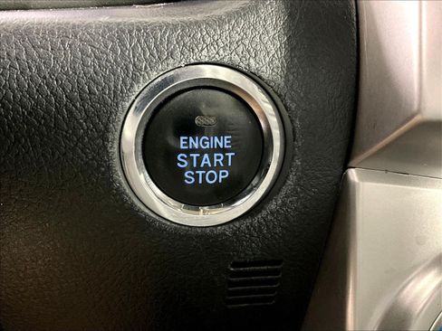 Used 2016 Toyota 4Runner Limited AWD/4WD image 39