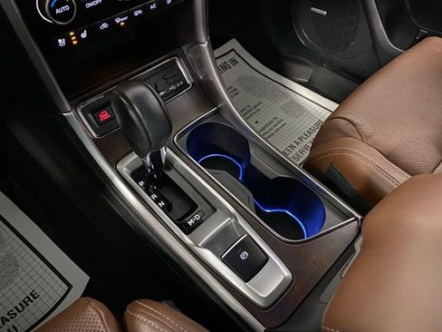 Used 2019 Subaru Ascent Touring w/ Popular Package #3 AWD/4WD image 24
