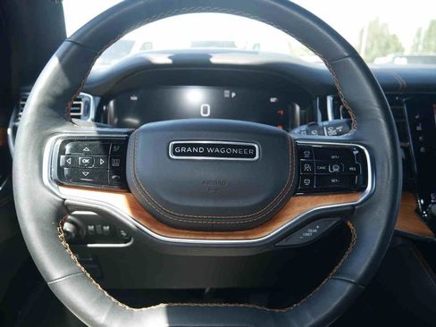 Used 2024 Jeep Grand Wagoneer Series III AWD/4WD image 40