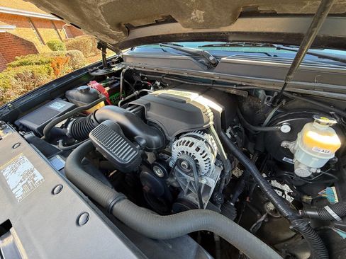 Used 2009 Chevrolet Tahoe LTZ image 28