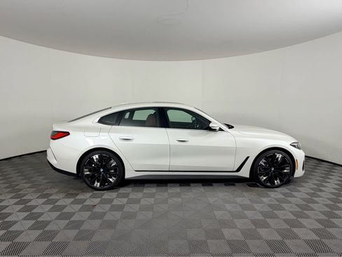 Certified 2025 BMW 430i w/ Premium Package image 3