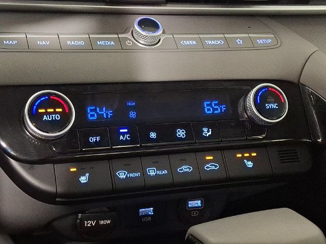 Used 2023 Hyundai Elantra SEL w/ Convenience Package FWD image 17