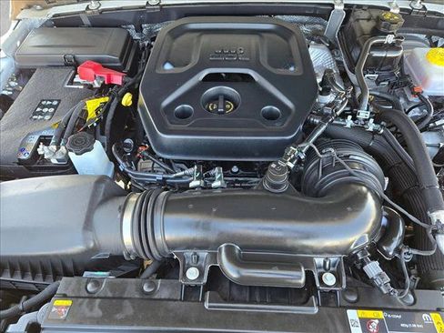 Used 2025 Jeep Wrangler Rubicon image 23