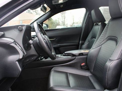 Used 2021 Lexus UX 200 w/ Accessory Package (Z1) FWD image 12