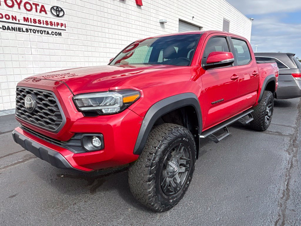 Used 2021 Toyota Tacoma TRD Off-Road AWD/4WD image 1