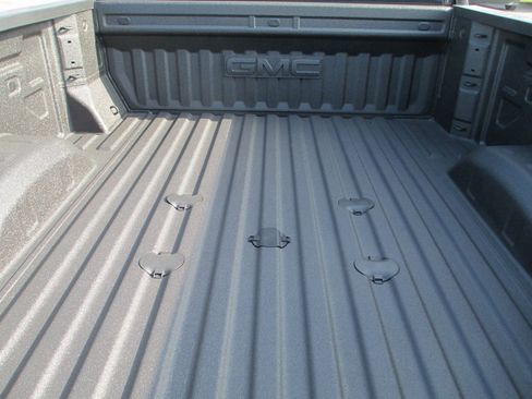 New 2026 GMC Sierra 2500 AT4 image 5