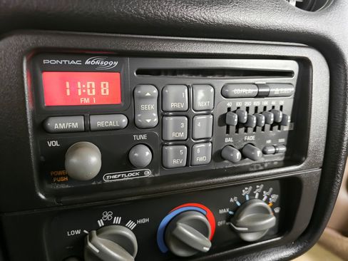 Used 2002 Pontiac Firebird Formula image 28