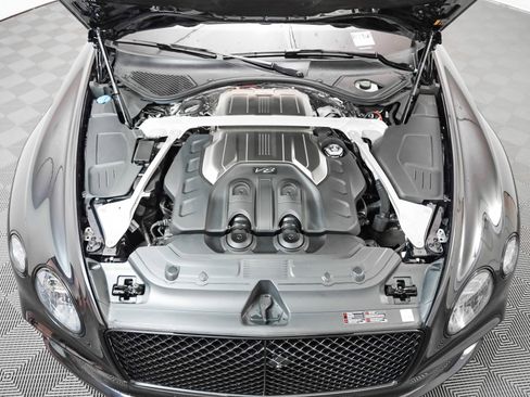 Used 2022 Bentley Continental GT V8 image 3