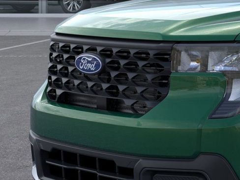 New 2025 Ford Maverick XLT image 18