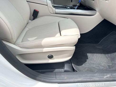 Used 2025 Mercedes-Benz GLA 250 image 12