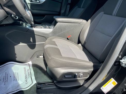 Used 2024 Chevrolet Blazer LT w/ Convenience Package FWD image 7