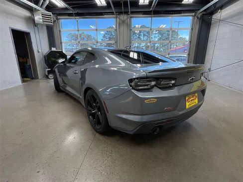 Used 2020 Chevrolet Camaro LT w/ RS Package image 3
