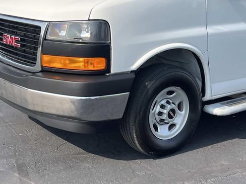 Used 2025 GMC Savana 2500 w/ Driver Convenience Package RWD image 8