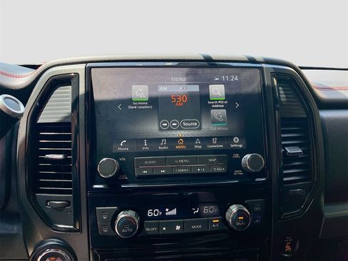 Used 2024 Nissan Titan PRO-4X w/ Pro-4x Convenience Package image 15