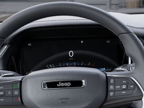 New 2026 Jeep Grand Cherokee Altitude image 17