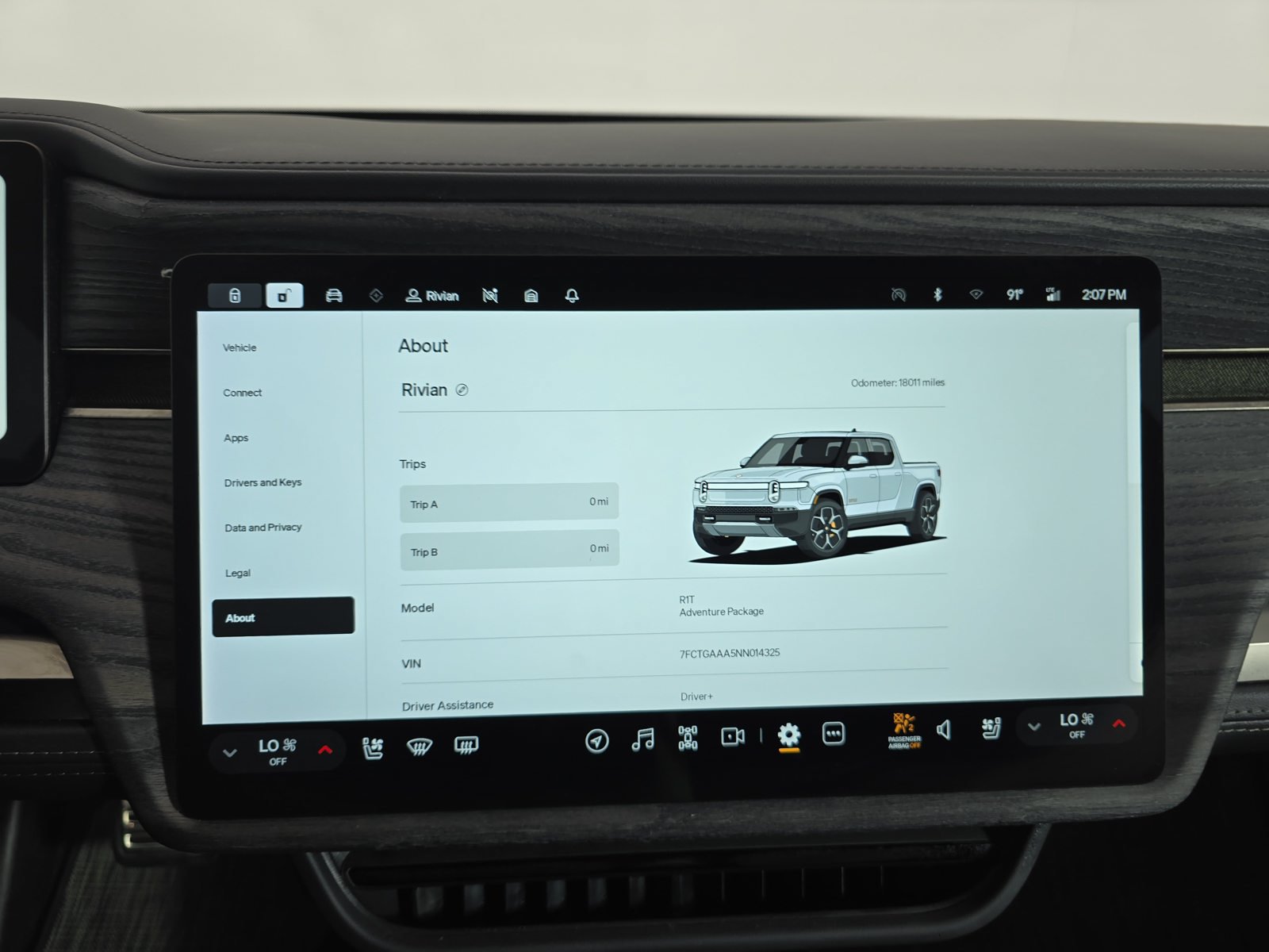 Used 2022 Rivian R1T Adventure AWD/4WD image 27