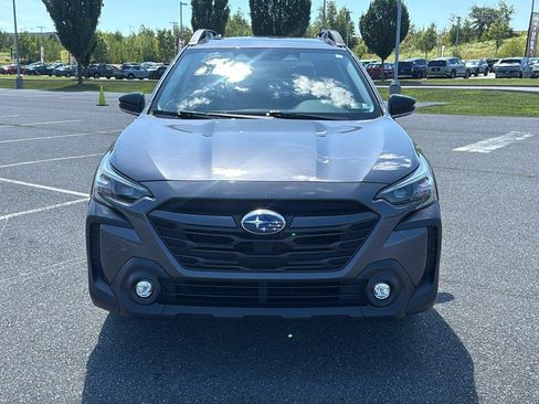 Used 2024 Subaru Outback Premium AWD/4WD image 16