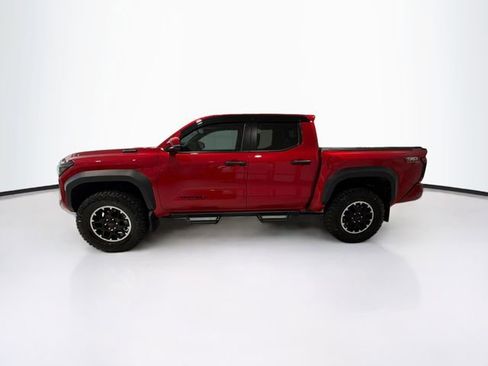 Used 2025 Toyota Tacoma TRD Off-Road w/ TRD Off Road Premium Package AWD/4WD image 4