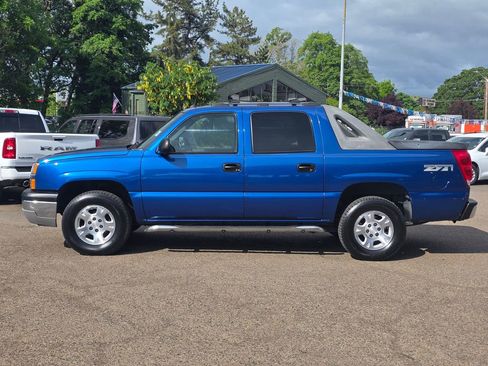 Used 2004 Chevrolet Avalanche Z71 w/ Preferred Equipment Group AWD/4WD image 8