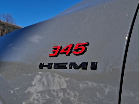 Used 2022 Dodge Durango R/T w/ Blacktop Package image 33