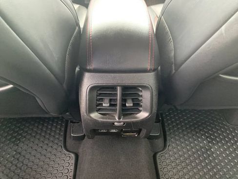 Used 2021 Jeep Cherokee Trailhawk AWD/4WD image 14