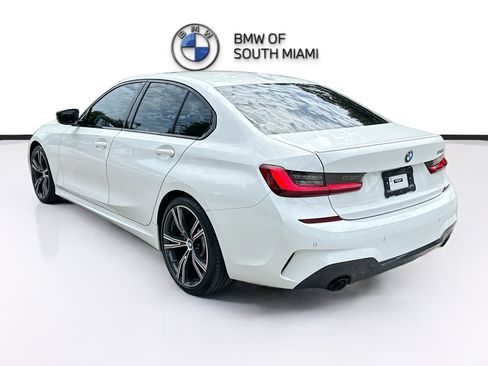 Used 2022 BMW 330i Sedan w/ M Sport Package image 5