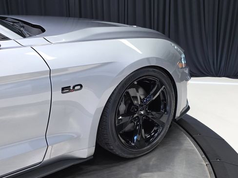 Used 2022 Ford Mustang GT Premium w/ Black Accent Package RWD image 4