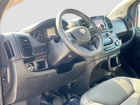 Used 2025 RAM ProMaster 3500 FWD image 9