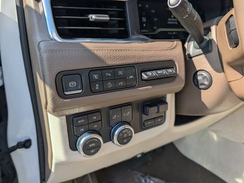 Certified 2024 GMC Yukon XL Denali w/ Advanced Technology Package AWD/4WD image 24